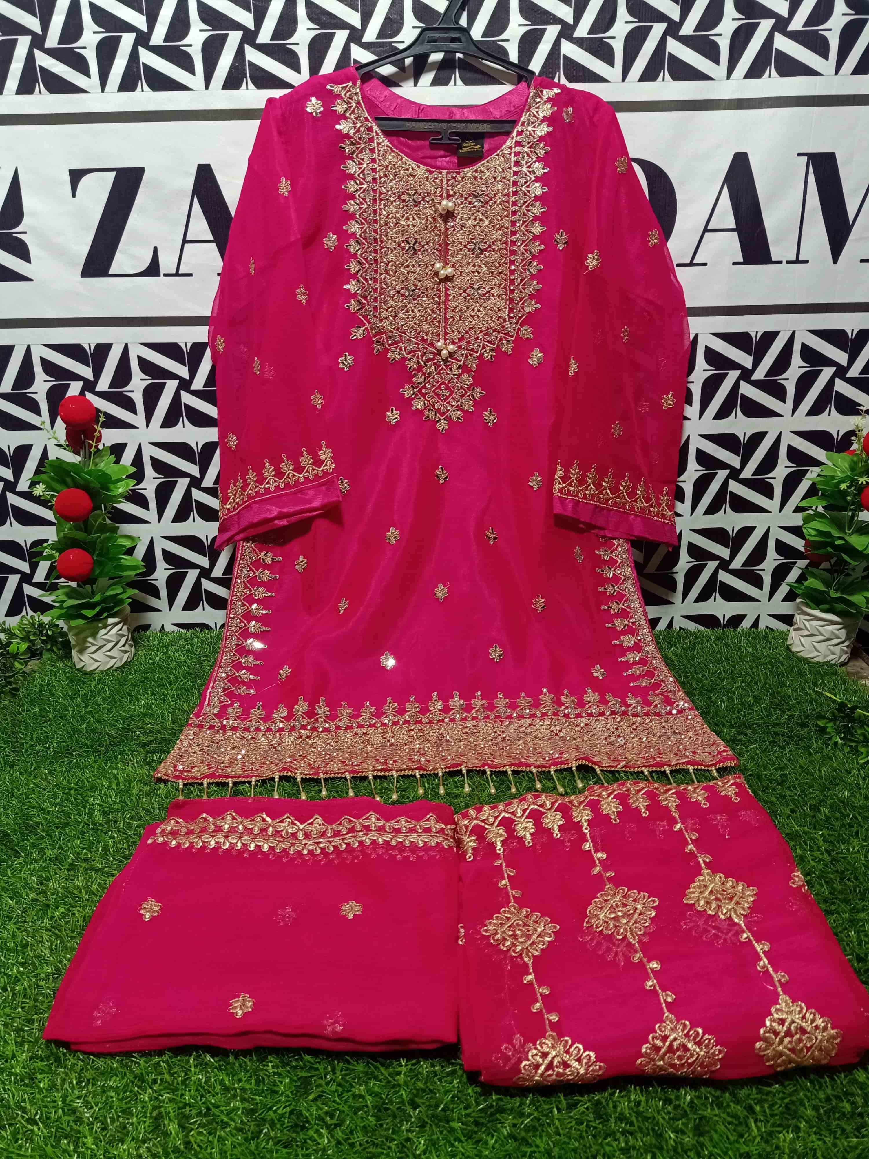 Heavy Neckline: Gold Embroider Shafoon with Diamond and Mirror Handwork - 3 Piece